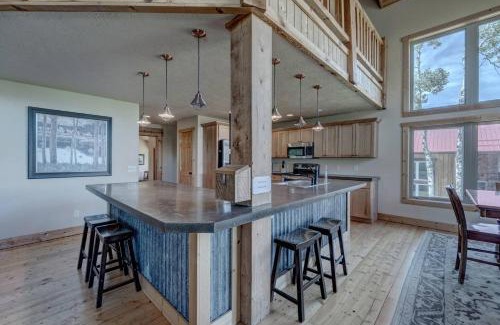 Deadwood Ski Chalet | 11 Bedrooms Chalets In Lead