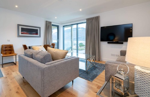 Kenmore Apartment | 11 Loch View PF Kenmore