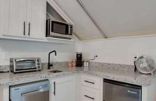 Groveoak RV Rental | #11 Love Shack Luxury Glamping Tent Lovers Theme