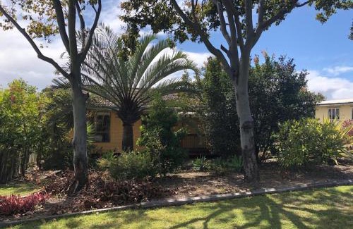Rainbow Beach House | 11 Manooka Drive Rainbow Beach