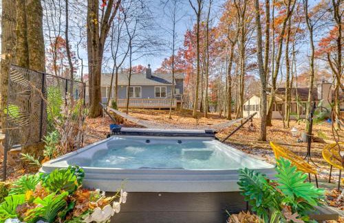 East Stroudsburg House | 11 Mi to State Park Home in East Stroudsburg!