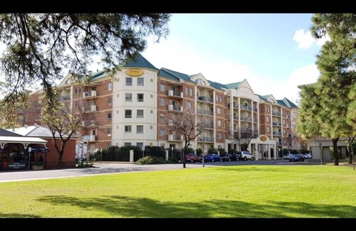 Adelaide Central Business District Apartment | 11 on Hurtle