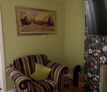 Ormeau House | 11 Parkmore Street, Ormeau Road, Belfast, BT7 2GT, 2 bedroom House
