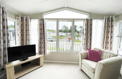 Newquay House | 11 Porth Valley Retreat