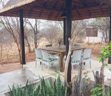 Hoedspruit Apartment | 11 Raptors Lodge