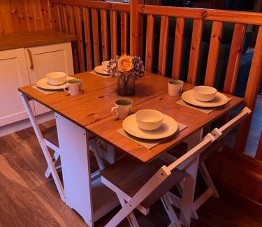 Cenarth House | 11 Tan-y-coed Woodland Lodge