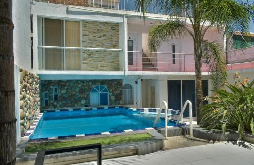 Leon Apartment | 11 VENATOR House Boutique