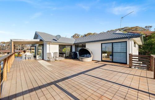 North Narooma House | 11 Warbler Crescent