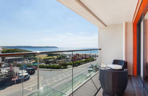 Mortehoe Apartment | 11 Woolacombe West - Luxury Apartment at Byron Woolacombe, only 4 minute walk to Woolacombe Beach!