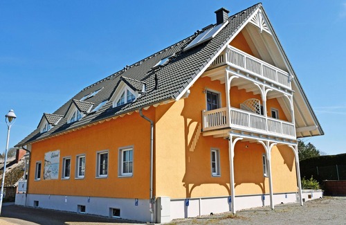 Gohren House | 110 Doppelzimmer - Hotel Sonnenklahr mit Pool