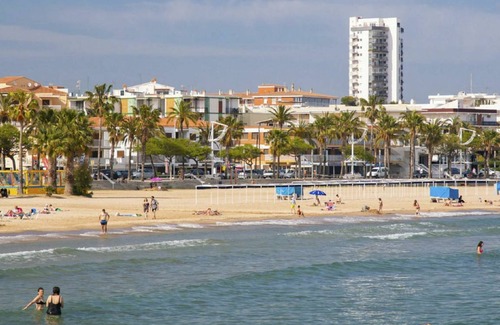 Cambrils Other | 110 m² Accommodation ∙ 3 bedrooms ∙ 6 guests