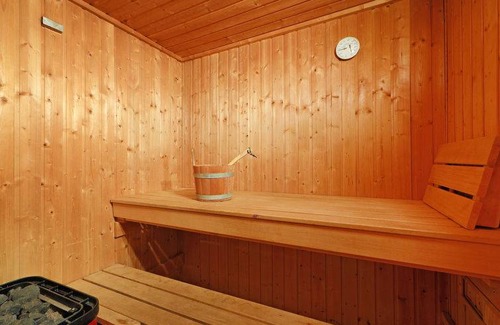 Zermatt City Centre Apartment | 110 m² Apartment ∙ 3 bedrooms ∙ 6 guests