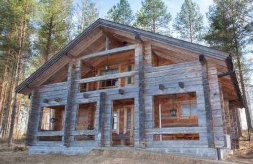 Pihtipudas House | 110 m² Apartment ∙ 4 bedrooms ∙ 10 guests