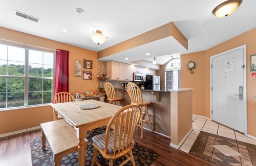 Branson Condo | 110 m² Condo ∙ 2 bedrooms ∙ 5 guests