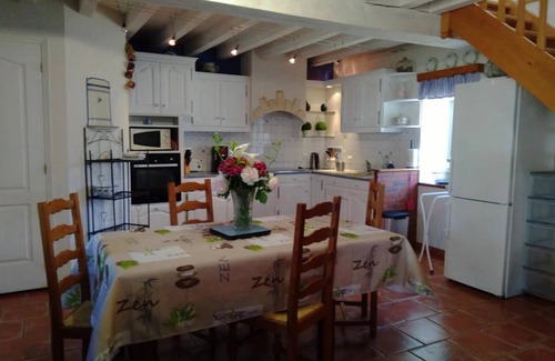 Poezat House | 110 m² House ∙ 3 bedrooms ∙ 6 guests
