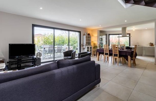 Dax House | 110 m² House ∙ 3 bedrooms ∙ 5 guests