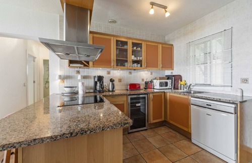 Urbanizacion Marbessa Villa | 1100 - BEACH FRONT VILLA