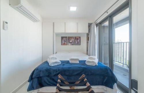 Campo Belo Apartment | "1103 - Studio Moderno e Completo no Campo Belo!"