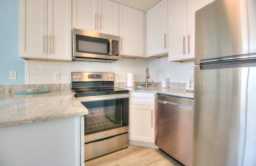 Wilmington Beach Condo | 1109 Blue Heaven by Atlantic Towers