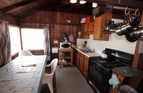 East Sandwich Cottage | 111 North Shore Blvd - Classic Waterfront East Sandwich cottage