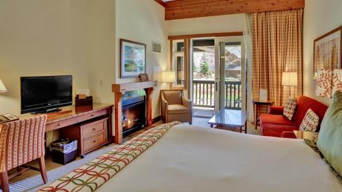 Stowe Area Resort | 1116 Lodge At Spruce Peak Ski In Ski In Ski Out King Studio By Stowe Mountain Rentals