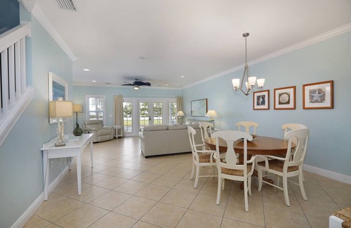 Marathon House | 112 m² House ∙ 3 bedrooms ∙ 8 guests