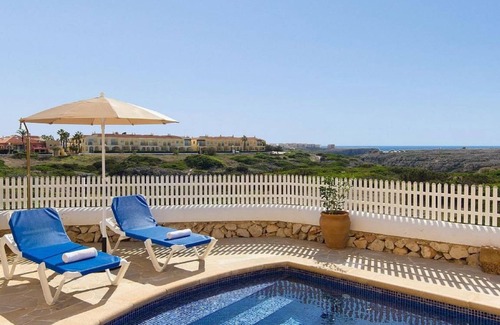 Cales Piques Villa | 112 m² Villa ∙ 3 bedrooms ∙ 6 guests