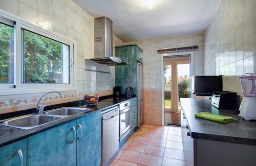 Cales Piques Villa | 112 m² Villa ∙ 3 bedrooms ∙ 6 guests