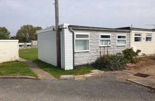 Sandown Ski Chalet | 112 Sandown Holiday Park, Wifi, sleeps 4