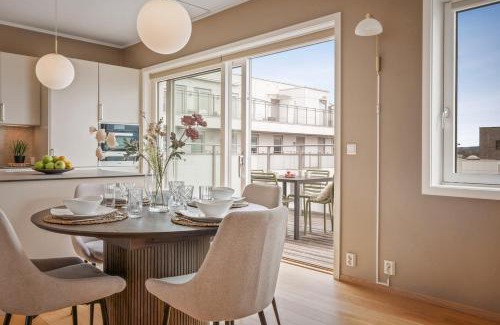 Gamle Oslo Apartment | 112 sqm penthouse with an OMG Fjord View
