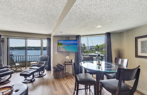 Charlevoix House | 114 Edgewater Inn