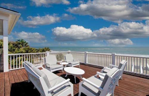 Isle of Palms House | 114 Ocean Boulevard by AvantStay Beachfront Infinity Pool Basketball Court Recently Renovated