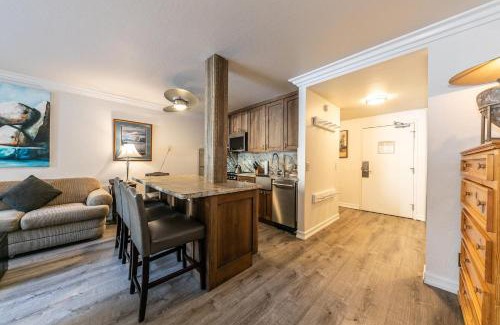 Truckee Apartment | 115 Bldg B studio
