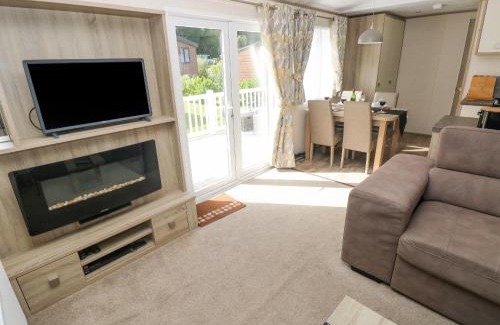 Felinfach House | 116 Woodpecker Lodge