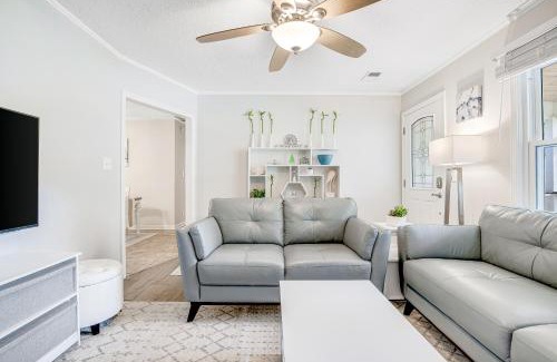 Charleston House | 1168 Wyndham Rd
