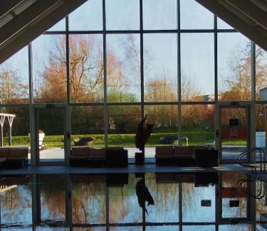 Cirencester Villa | 118 Lower Mill Estate - Sleeps 12 Villa with Lake Views