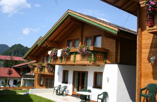 Niederau Ski Chalet | 1180 ft² Chalet