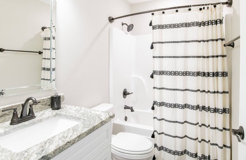 Florida Panhandle House | 11th Ave country Sage Cottage