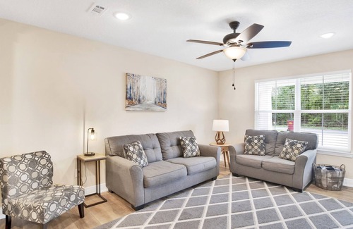 Florida Panhandle House | 11th Ave Country Sage Cottage