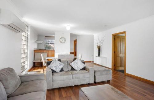 Encounter Bay Apartment | 12 47-48 Franklin Pde Encounter Bay - BYO Linen - Near Beach