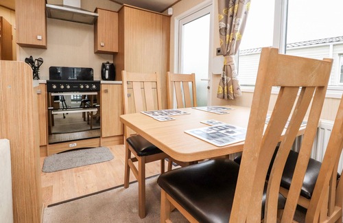 Heysham Cottage | 12 BROUGHTON PARK - SANCTUARY, family friendly, with pool in Heysham