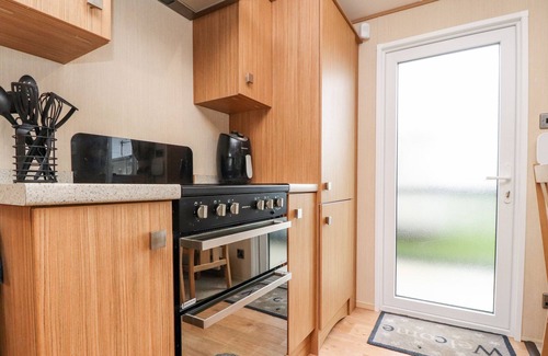 Heysham Cottage | 12 BROUGHTON PARK - SANCTUARY, family friendly, with pool in Heysham