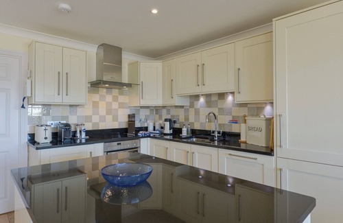 Bigbury-on-Sea Cottage | 12 BURGH ISLAND CAUSEWAY, family friendly in Bigbury-On-Sea