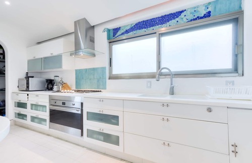 Zona Hotelera Villa | 12 guests Beachfront Villa Breakfast included, one of the best beaches in Cancún