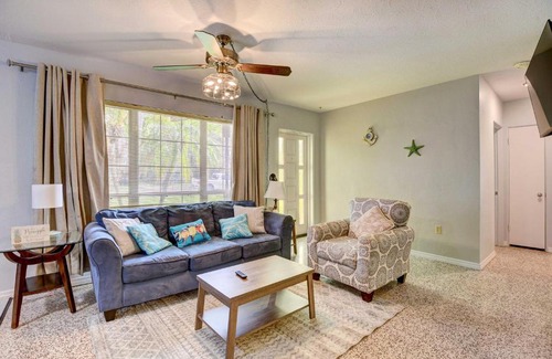Trailer Estates House | 12 Mi to Beach Cottage with Pool in Bradenton