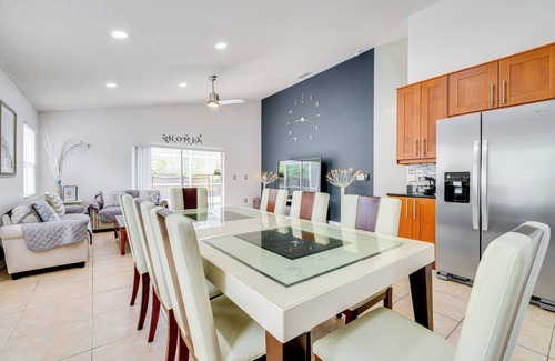 Lake Davenport Estates House | 12 Mi to Disney: Family Home w/Lanai in Davenport