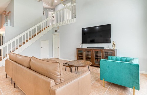 Lake Davenport Estates House | 12 Mi to Disney World Poolside Paradise!