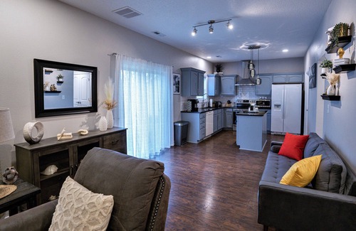 Bloomington House | 12 mins from IU Campus-Hoosier Stay