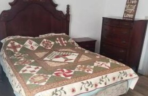 Port Matilda Apartment | 12 minutes to PSU - 1st Floor Apartment