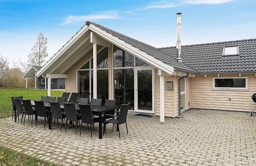 Olpenitz House | 12 person holiday home in Hasselberg